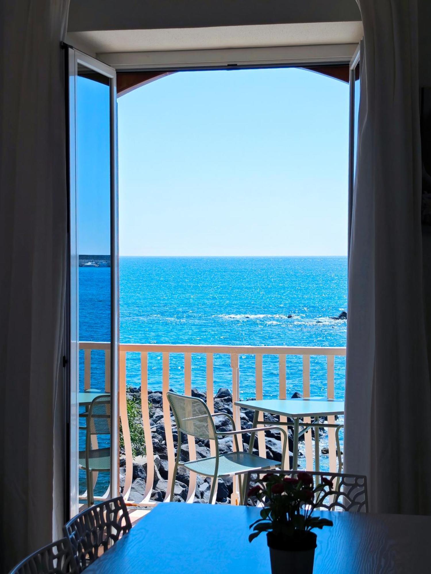 Super Panorama & Astonishing Apartment Seaview Giardini-Naxos Exterior foto